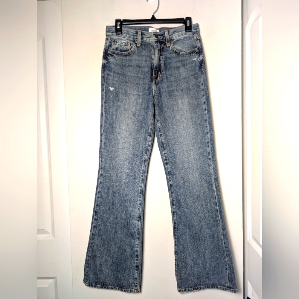 Pistola Jeans Stevie High Repaxed Flare Boot Gray
Wash Sz 27

Great condition